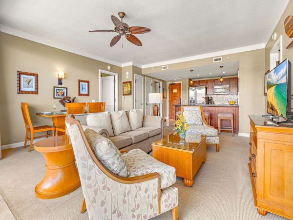 Maui Vacation Rental in Kaanapali Luxury Oceanfront Condo with Resort Amenities