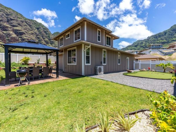 Luxury Hawaii Vacation Home Rental with Ocean Views | 4-Bedroom Villa
