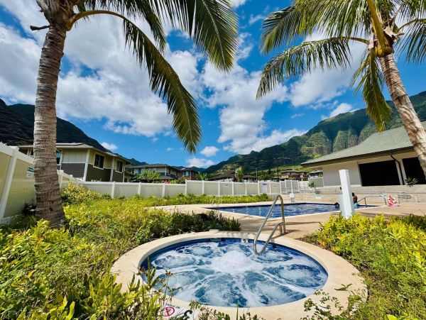 Luxury Hawaii Vacation Home Rental with Ocean Views | 4-Bedroom Villa