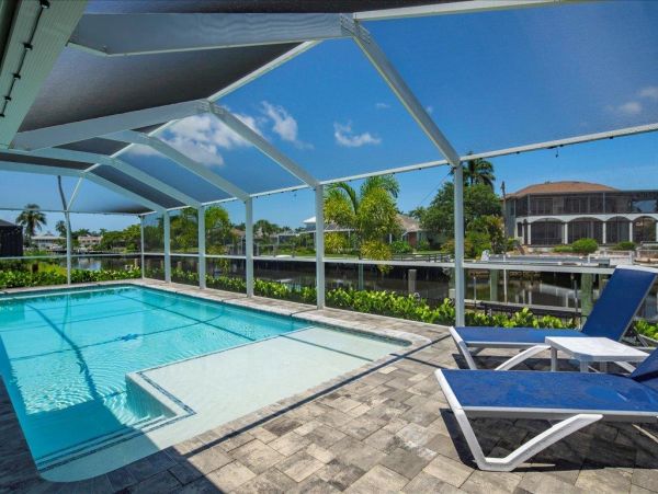 Charming 3-Bedroom Waterfront Vacation Home