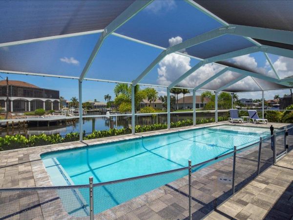 Charming 3-Bedroom Waterfront Vacation Home