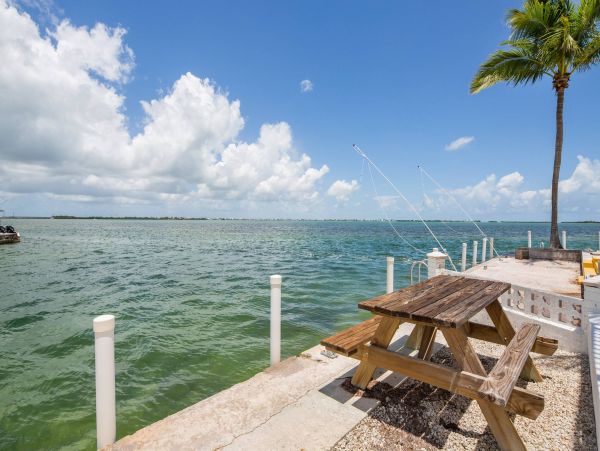 Title: Stunning 2-Bedroom Waterfront Retreat in the Florida Keys - Pet Friendly