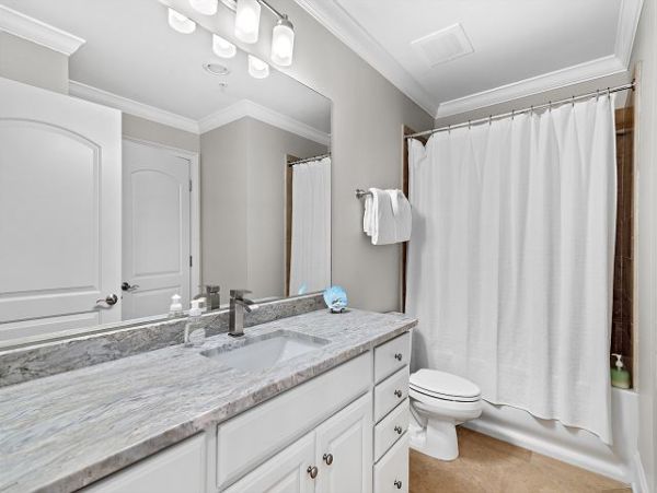 Destin Florida Vacation Rentals | Luxury Beachfront Condo with Pool