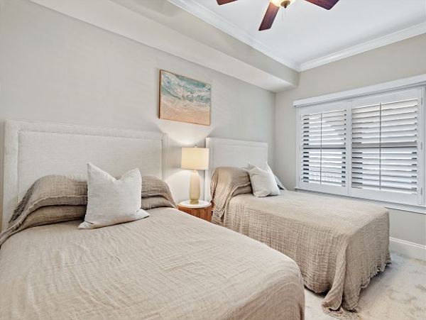 Destin Florida Vacation Rentals | Luxury Beachfront Condo with Pool