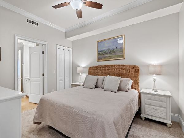 Destin Florida Vacation Rentals | Luxury Beachfront Condo with Pool