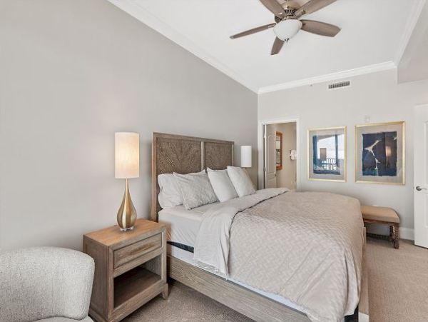 Destin Florida Vacation Rentals | Luxury Beachfront Condo with Pool