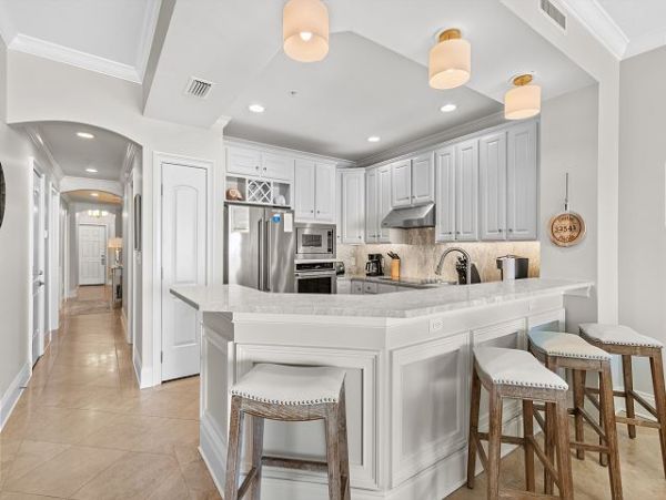Destin Florida Vacation Rentals | Luxury Beachfront Condo with Pool