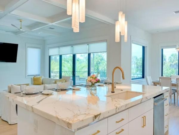 Anna Maria Island Luxury Vacation Rental Beachfront Home with Pool & Rooftop Deck