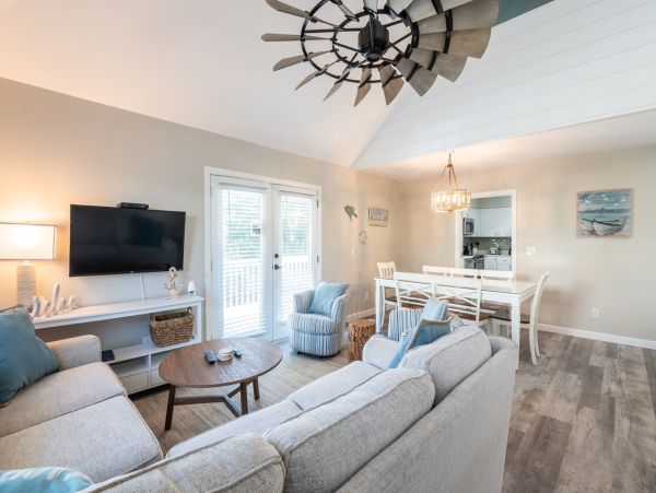 Hilton Head Vacation Rental Pet Friendly Beach Home with Pool & Loft