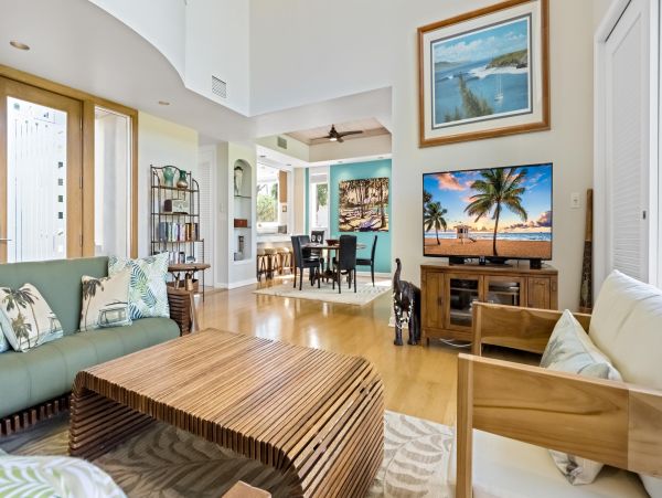Big Island Vacation Rental | Luxury Villa with Golf & Beach Club Access