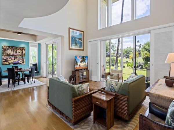 Big Island Vacation Rental | Luxury Villa with Golf & Beach Club Access
