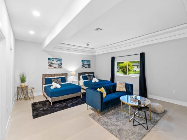 Miami Luxury Villa Rental - Private Pool, Hot Tub & Close to South Beach