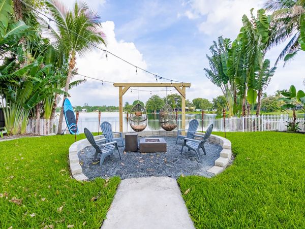 Miami Vacation Rental Lakefront 6-Bedroom Home with Pool & Terrace