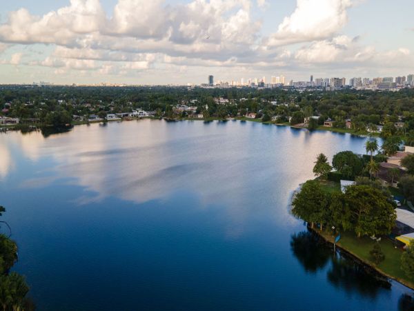 Miami Vacation Rental Lakefront 6-Bedroom Home with Pool & Terrace