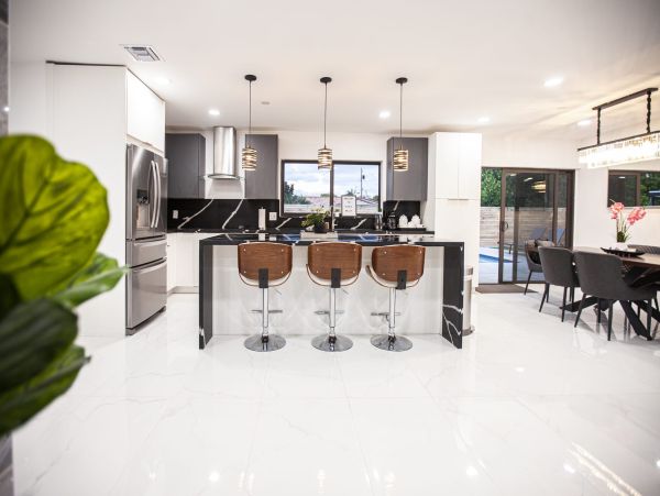 Miami Vacation Rental 6-Bedroom Villa with Tennis Court, Pool & Canal Access