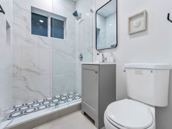 Luxury Miami Villa Rental 6-Bedroom Golden Glades Vacation Home with Pool & Theater