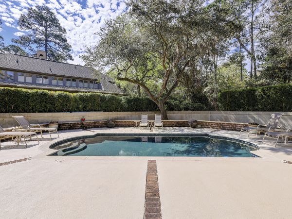 Hilton Head Vacation Rental Sea Pines 5-Bedroom Home with Pool & Beach Access