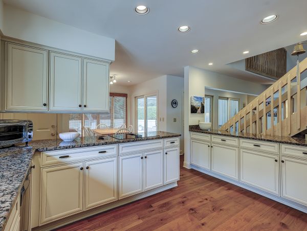 Hilton Head Vacation Rental Sea Pines 5-Bedroom Home with Pool & Beach Access