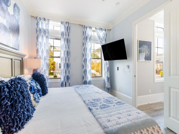 Hilton Head Vacation Rental Luxury 7-Bedroom Beach Home with Pool & Ocean Views