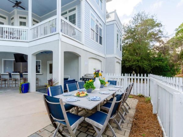 Hilton Head Vacation Rental Luxury 7-Bedroom Beach Home with Pool & Ocean Views