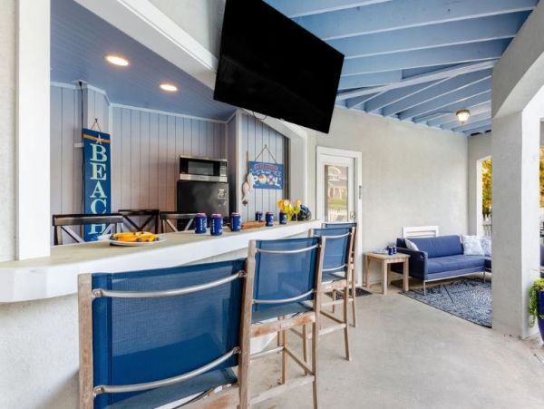 Hilton Head Vacation Rental Luxury 7-Bedroom Beach Home with Pool & Ocean Views