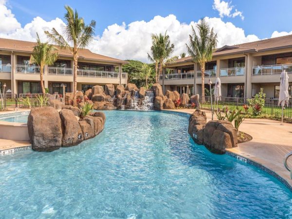 Maui Vacation Rental Luxury 3-Bedroom Villa with Lanai & Ocean Views