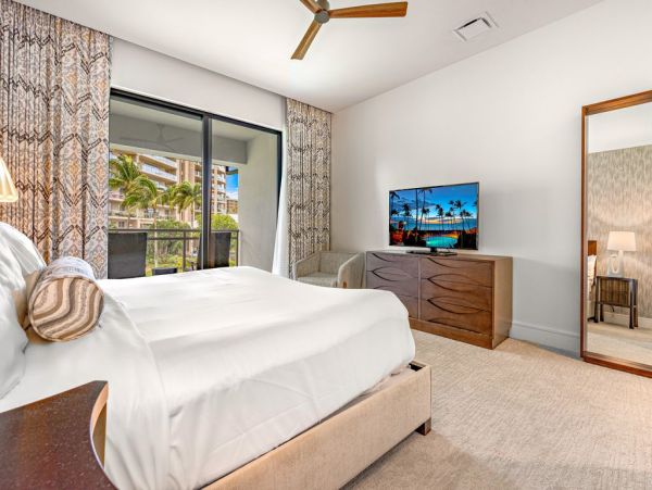 Maui Vacation Rental Luxury 3-Bedroom Villa with Lanai & Ocean Views