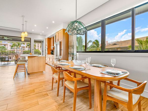 Maui Vacation Rental Luxury 3-Bedroom Villa with Lanai & Ocean Views