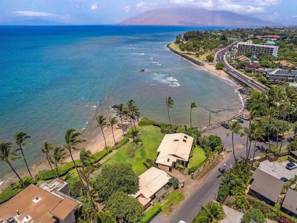 Maui Vacation Rental | Kihei Beachfront Home with Ocean Views & Lanai