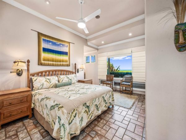 Maui Vacation Rental | Kihei Beachfront Home with Ocean Views & Lanai