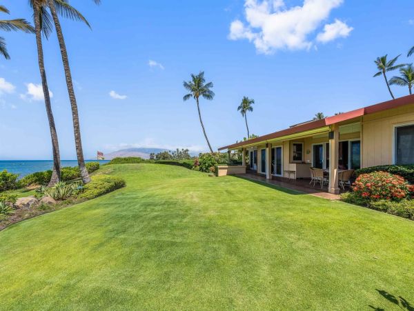 Maui Vacation Rental | Kihei Beachfront Home with Ocean Views & Lanai