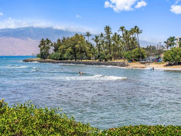 Maui Vacation Rental | Kihei Beachfront Home with Ocean Views & Lanai
