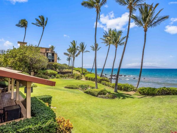Maui Vacation Rental | Kihei Beachfront Home with Ocean Views & Lanai