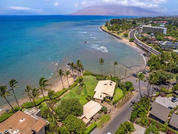 Maui Vacation Rental | Kihei Beachfront Home with Ocean Views & Lanai
