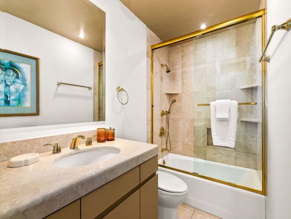 La Jolla Luxury Vacation Rental | 7-Bedroom Estate with Pool, Spa & Guest House
