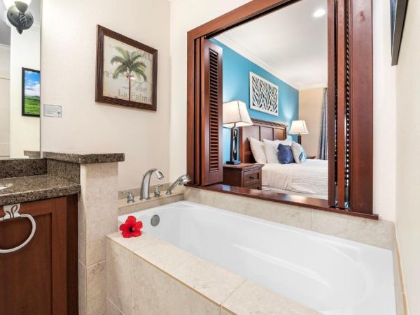 Luxury Waikoloa Beach Condo 3-Bedroom Vacation Rental with Ocean Views