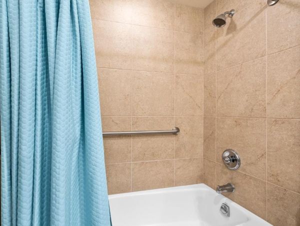 Waikoloa Beach Vacation Rental 3-Bedroom Condo with Golf & Oceanfront Club Access