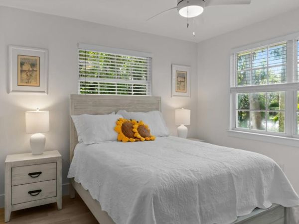 Sanibel Island Vacation Rental 4-Bedroom Home with Pool & Gulf Access