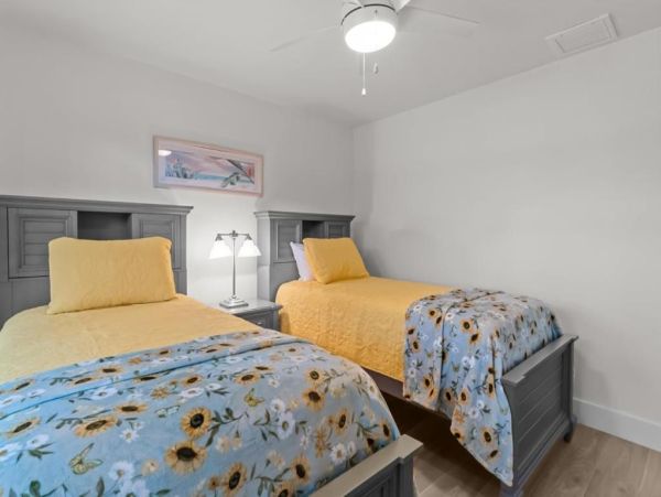 Sanibel Island Vacation Rental 4-Bedroom Home with Pool & Gulf Access