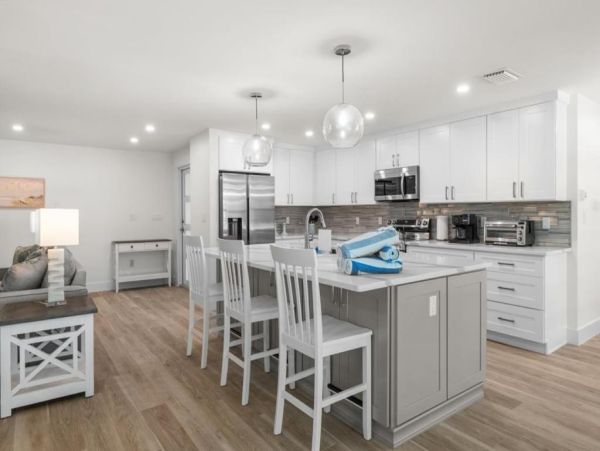 Sanibel Island Vacation Rental 4-Bedroom Home with Pool & Gulf Access