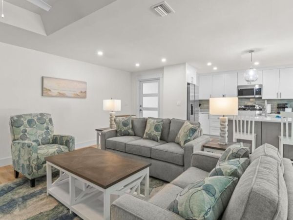 Sanibel Island Vacation Rental 4-Bedroom Home with Pool & Gulf Access
