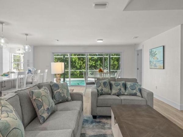 Sanibel Island Vacation Rental 4-Bedroom Home with Pool & Gulf Access