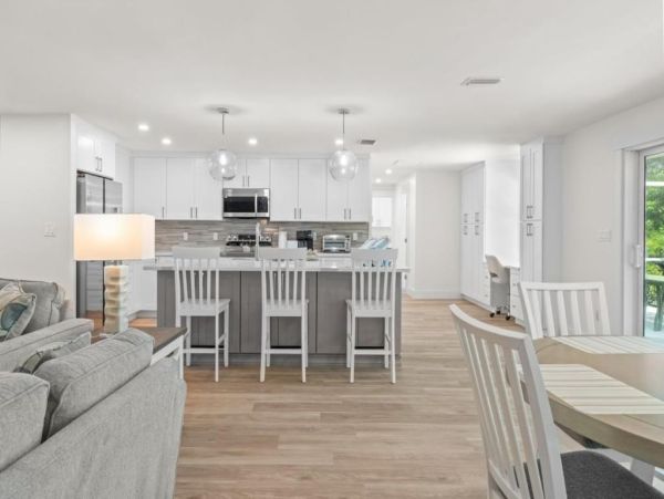 Sanibel Island Vacation Rental 4-Bedroom Home with Pool & Gulf Access