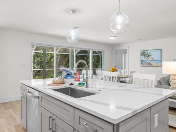 Sanibel Island Vacation Rental 4-Bedroom Home with Pool & Gulf Access