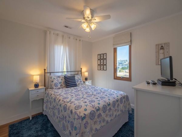 Kitty Hawk Outer Banks Semi-Oceanfront Home Pool & Hot Tub