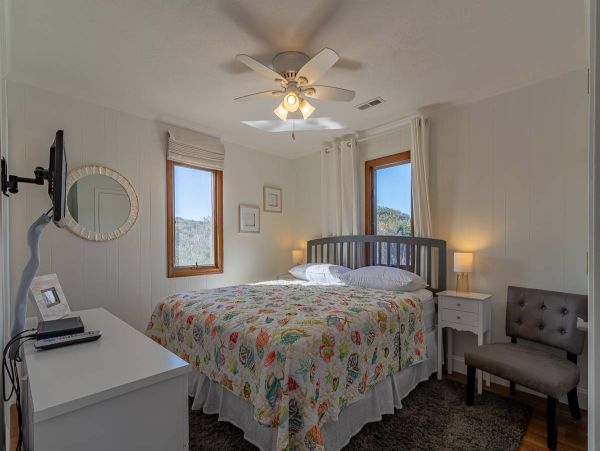 Kitty Hawk Outer Banks Semi-Oceanfront Home Pool & Hot Tub
