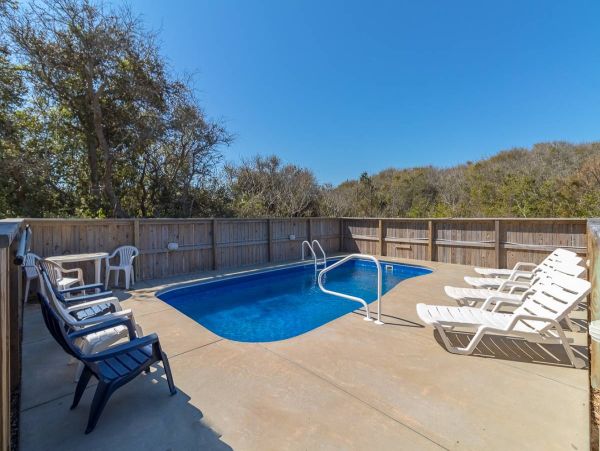 Kitty Hawk Outer Banks Semi-Oceanfront Home Pool & Hot Tub