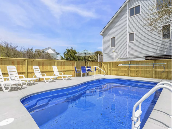 Kitty Hawk Outer Banks Semi-Oceanfront Home Pool & Hot Tub