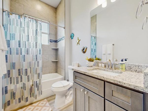 Port Charlotte Waterfront Vacation Rental Family 4 Bedroom Home with Pool