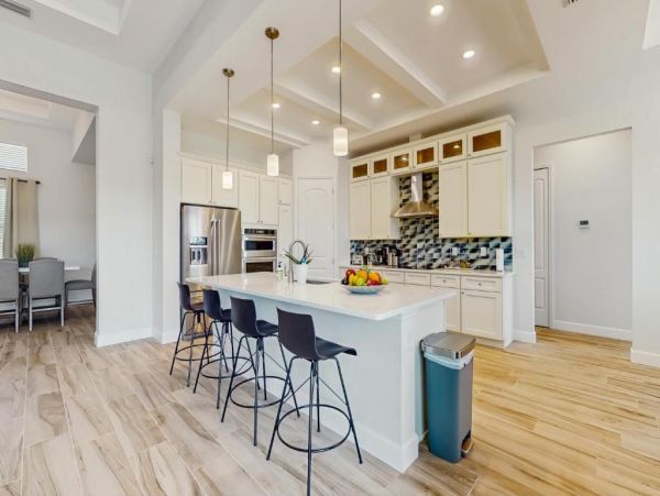 Port Charlotte Waterfront Vacation Rental Family 4 Bedroom Home with Pool